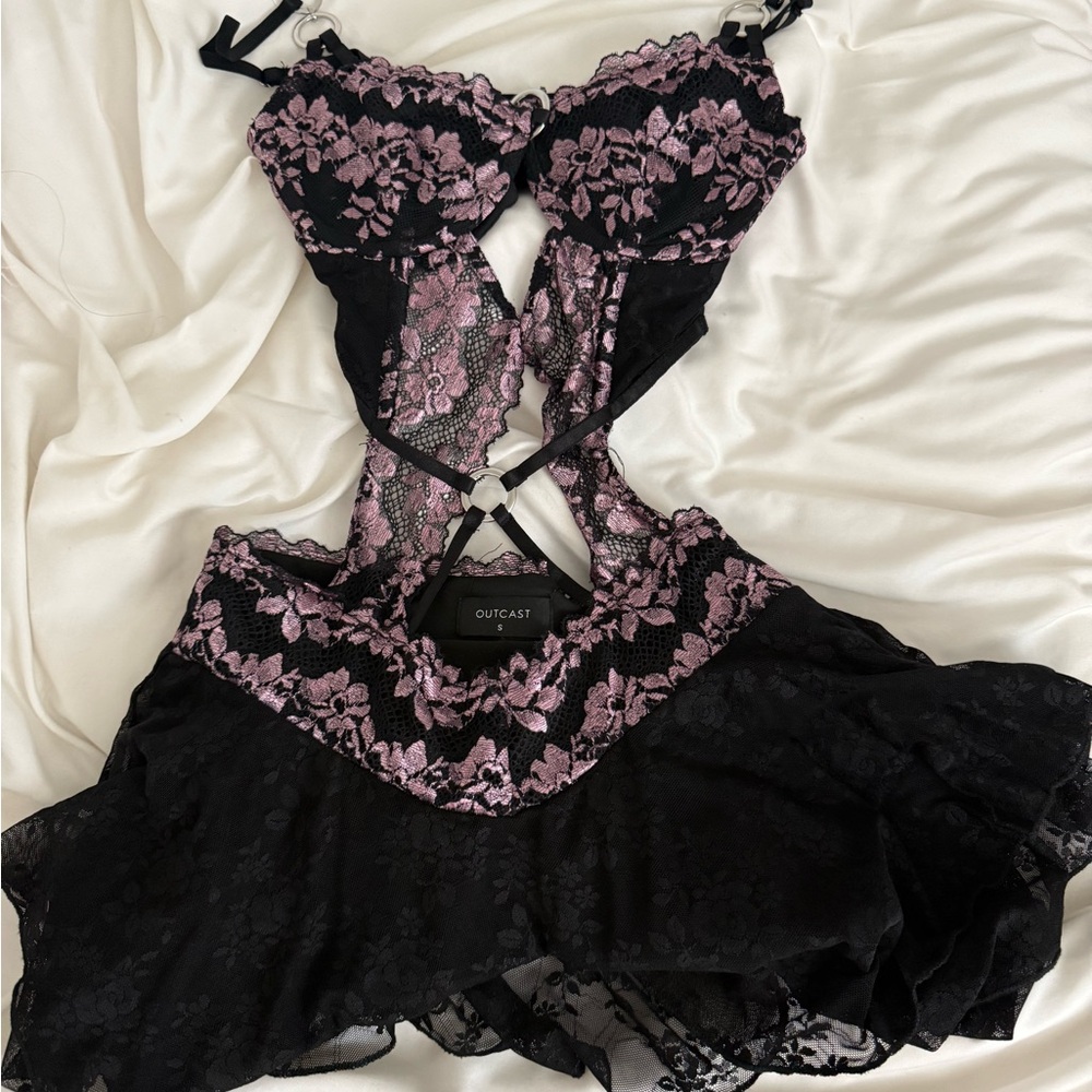 Out cast mini lace dress